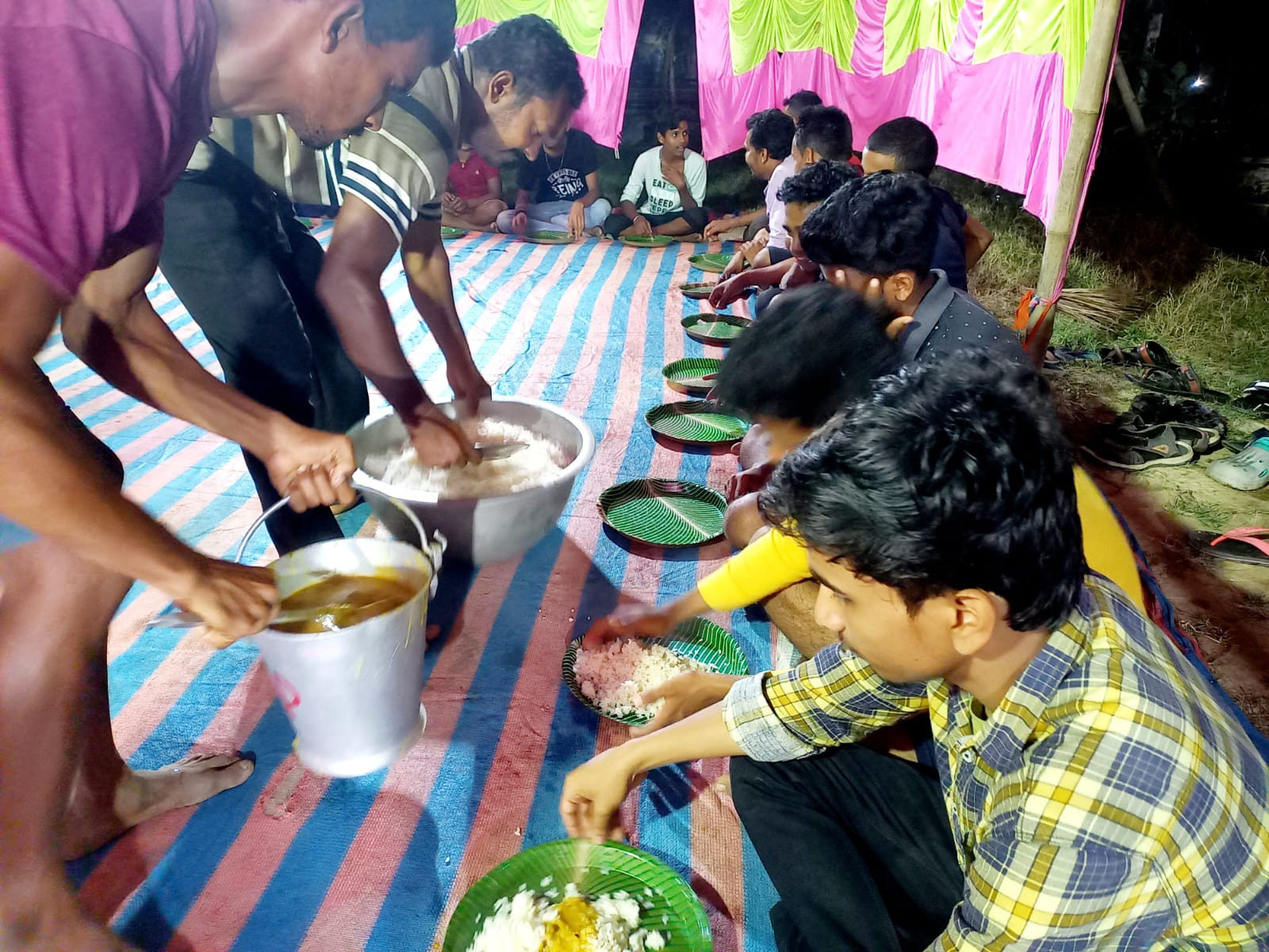 Annadaan Seva- Shri Ram Temple Kamarpal
